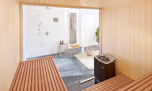 Préférez-vous un sauna sur mesure ou un sauna « tout-prêt » ?